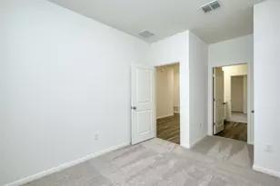 212 Wilson Spgs Ln, Taylor, TX 76574 - Photo 6