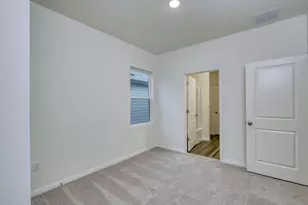 212 Wilson Spgs Ln, Taylor, TX 76574 - Photo 8