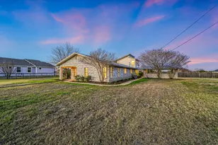 122 Forest Lake Dr, Del Valle, TX 78617 - Photo 36