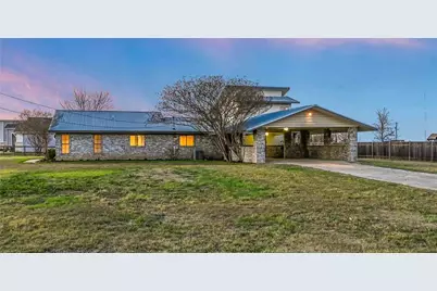 122 Forest Lake Drive, Del Valle, TX 78617 - Photo 6