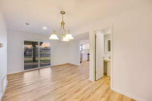 122 Forest Lake Dr, Del Valle, TX 78617 - Photo 14