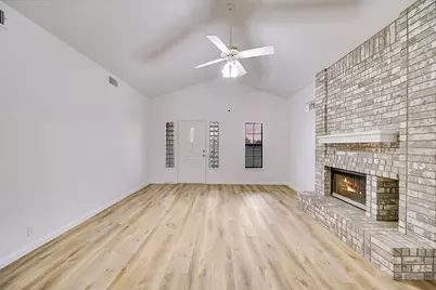 122 Forest Lake Drive, Del Valle, TX 78617 - Photo 12