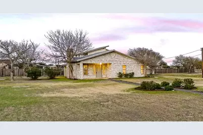 122 Forest Lake Drive, Del Valle, TX 78617 - Photo 8