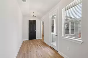 321 Sweeping Sage Ln, San Marcos, TX 78666 - Photo 4