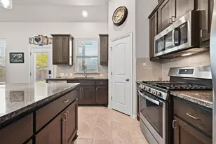 703 Patriot Dr, Buda, TX 78610 - Photo 12