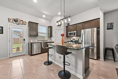 703 Patriot Drive, Buda, TX 78610 - Photo 10