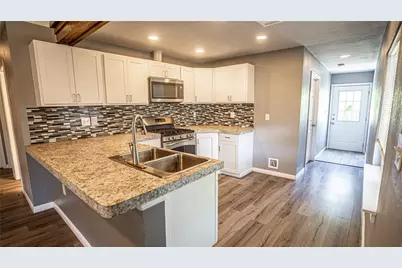 106 W Hoopes Avenue, Pflugerville, TX 78660 - Photo 4