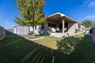 321 Lightcliff St, Hutto, TX 78634 - Photo 30