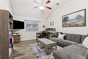 321 Lightcliff St, Hutto, TX 78634 - Photo 24