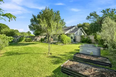 196 Prairie Springs Loop, Georgetown, TX 78626 - Photo 24