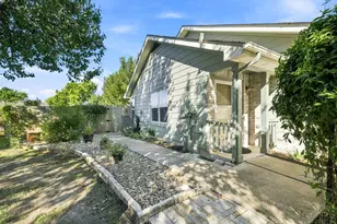 196 Prairie Springs Loop, Georgetown, TX 78626 - Photo 6