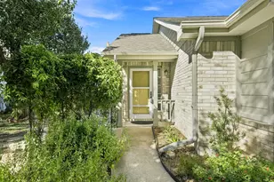 196 Prairie Springs Loop, Georgetown, TX 78626 - Photo 10