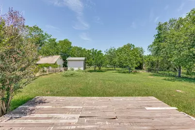 1516 McLain Street, Taylor, TX 76574 - Photo 20