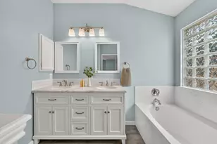 2402 Keepsake Dr, Austin, TX 78745 - Photo 16