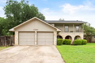1303 Creekview Dr, Round Rock, TX 78681 - Photo 2