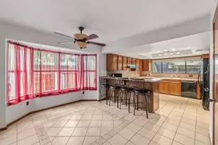 1303 Creekview Dr, Round Rock, TX 78681 - Photo 10