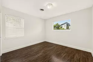7711 Watson St, Austin, TX 78757 - Photo 16