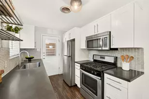 7711 Watson St, Austin, TX 78757 - Photo 10