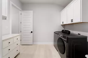 1055 Sage Thrasher Cir, Dripping Springs, TX 78620 - Photo 24