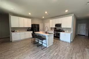 247 Simon, Kyle, TX 78640 - Photo 2