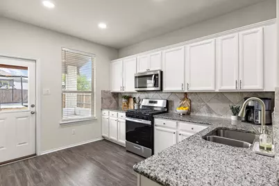 241 La Dera Drive, Liberty Hill, TX 78642 - Photo 8