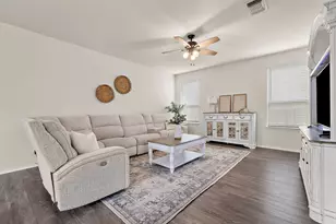 241 La Dera Dr, Liberty Hill, TX 78642 - Photo 4