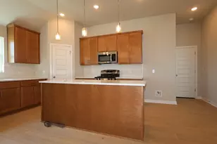 4713 Lava Is Dr, Austin, TX 78747 - Photo 2