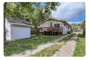 1129 Poquito St, Austin, TX 78702 - Photo 24