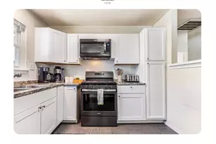 1129 Poquito St, Austin, TX 78702 - Photo 8