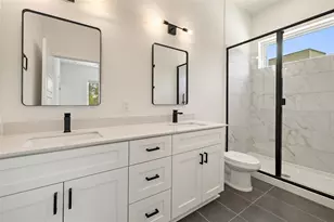 1811 Webberville Rd, Austin, TX 78721 - Photo 10