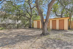 2411 S 5th St, Austin, TX 78704 - Photo 18