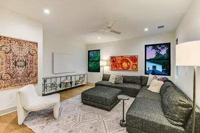 8512 Rockwood Lane, Austin, TX 78757 - Photo 18