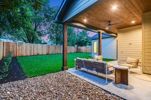 8512 Rockwood Ln, Austin, TX 78757 - Photo 28