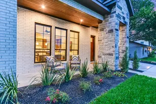 8512 Rockwood Ln, Austin, TX 78757 - Photo 2