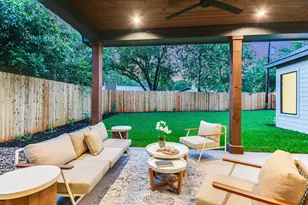8512 Rockwood Ln, Austin, TX 78757 - Photo 12