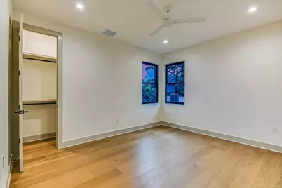 8512 Rockwood Lane, Austin, TX 78757 - Photo 22