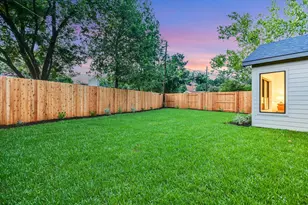 8512 Rockwood Ln, Austin, TX 78757 - Photo 26