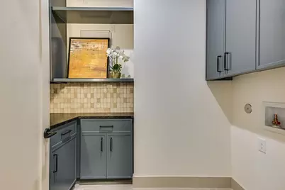 8512 Rockwood Lane, Austin, TX 78757 - Photo 30