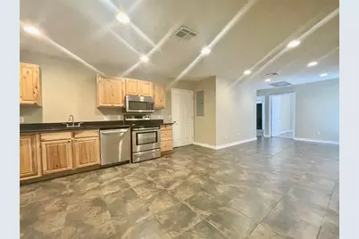 521 & 525 W Hutchison Street, San Marcos, TX 78666 - Photo 28