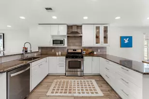 1900 Ohlen Rd, Austin, TX 78757 - Photo 8