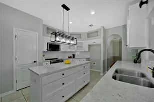 103 Sierra Ridge Dr, San Marcos, TX 78666 - Photo 10