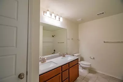 6412 Carriage Pines Drive, Del Valle, TX 78617 - Photo 14