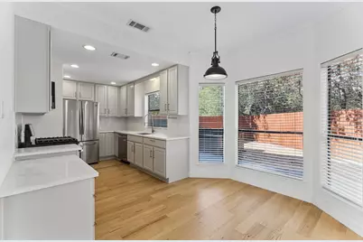 8302 Bradford Edward Cove #B, Austin, TX 78759 - Photo 10