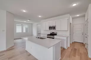 190 Hornet St, Elgin, TX 78621 - Photo 8