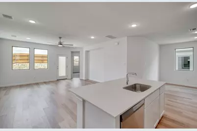 190 Hornet Street, Elgin, TX 78621 - Photo 10