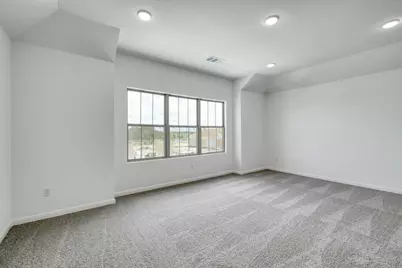 190 Hornet Street, Elgin, TX 78621 - Photo 18