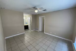 318 W William Cannon Dr, Austin, TX 78745 - Photo 10