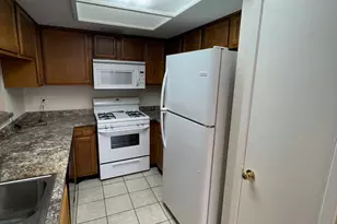 318 W William Cannon Dr, Austin, TX 78745 - Photo 8