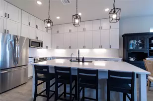 8011 Flintlock Cir, Lago Vista, TX 78645 - Photo 10