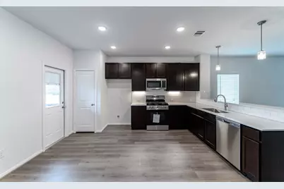 531 Yellowstone Drive, Kyle, TX 78640 - Photo 2